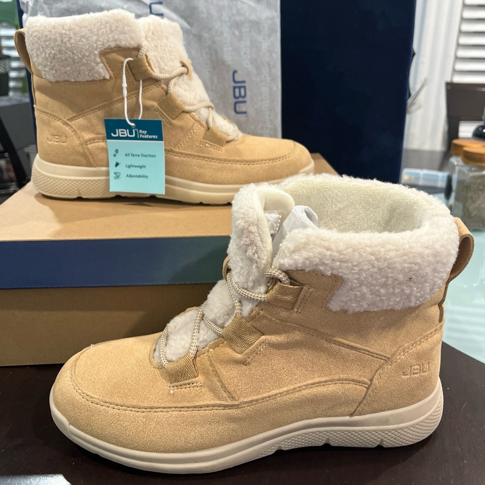 JBU Tan Suede Faux-Shearling Ankle Boots size 7.5
